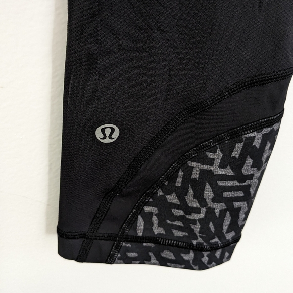 Lululemon Run Inspire Crop II Block it Pocket Leggings Black Grey Size 4 - Picture 9 of 13